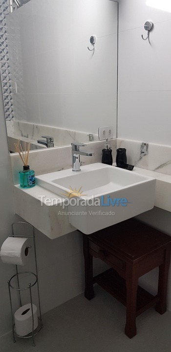 Apartment for vacation rental in Guarujá (Pitangueiras)