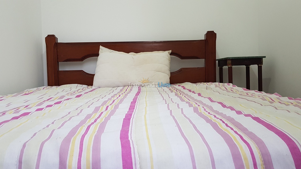 Apartment for vacation rental in Guarujá (Pitangueiras)