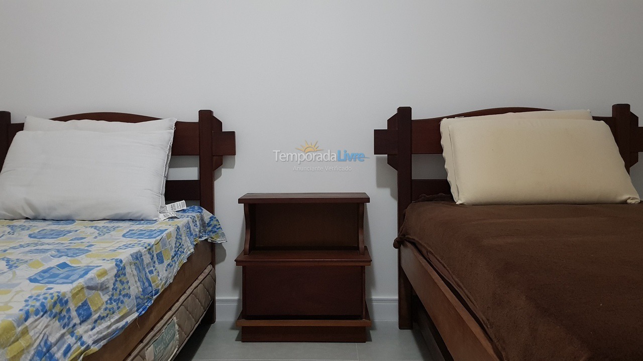 Apartment for vacation rental in Guarujá (Pitangueiras)
