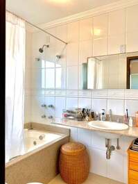 Amplia casa en fraccionamiento privado en playa Campeche