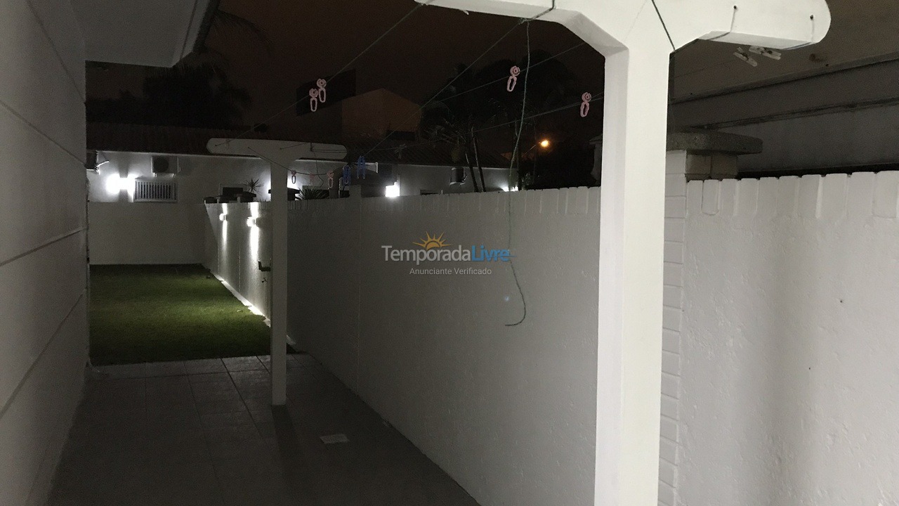 Casa para aluguel de temporada em Florianopolis (Jurerê Internacional)