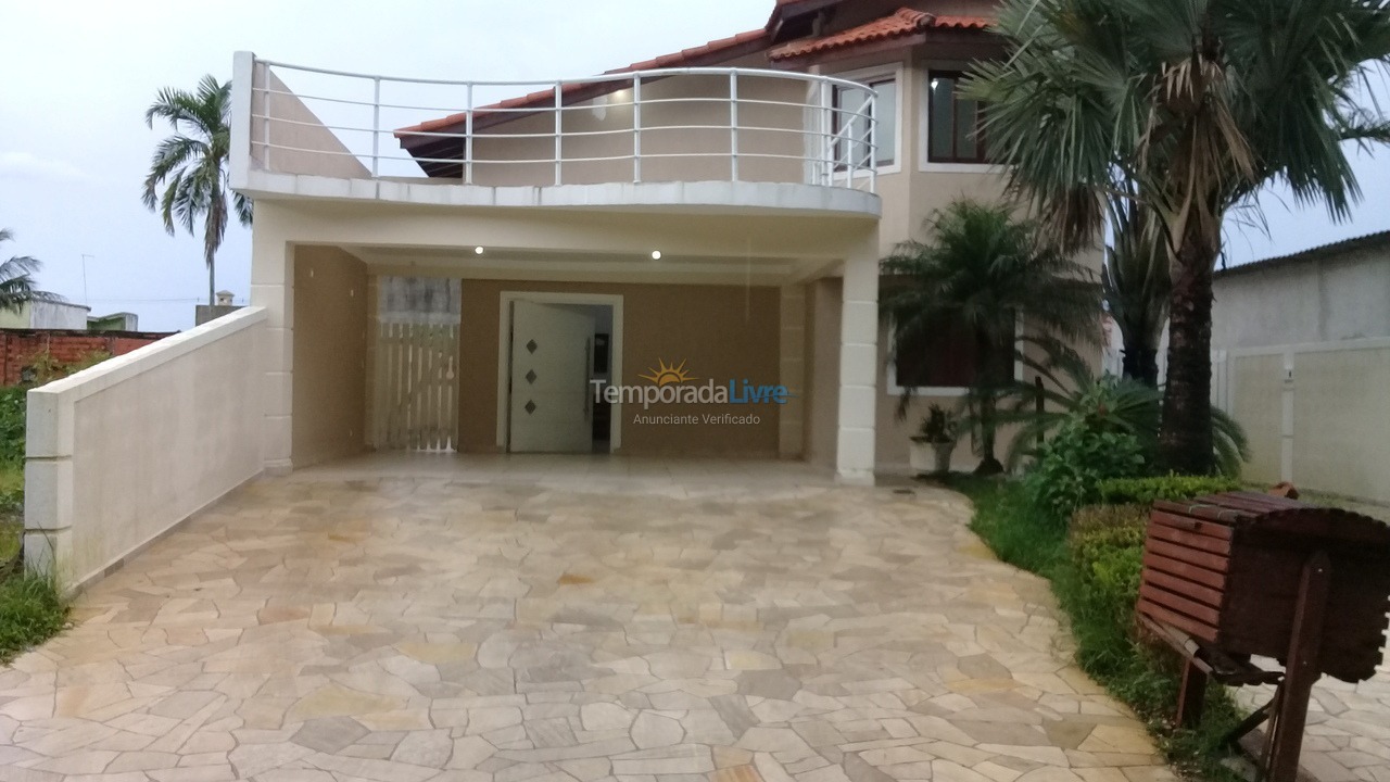 Casa para alquiler de vacaciones em Bertioga (Boraceia)
