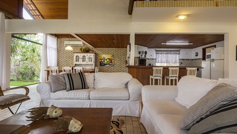 Linda Casa C/ Piscina Praia de Mariscal Cond. Fechado