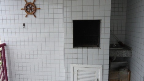 Great sea front apartment, balcony with barbecue, 2 garages