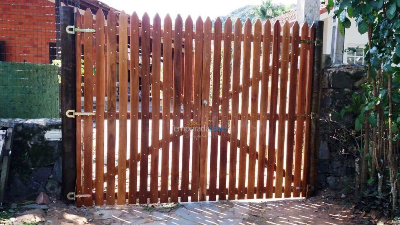 House for vacation rental in São Sebastião (Toque Toque Pequeno)