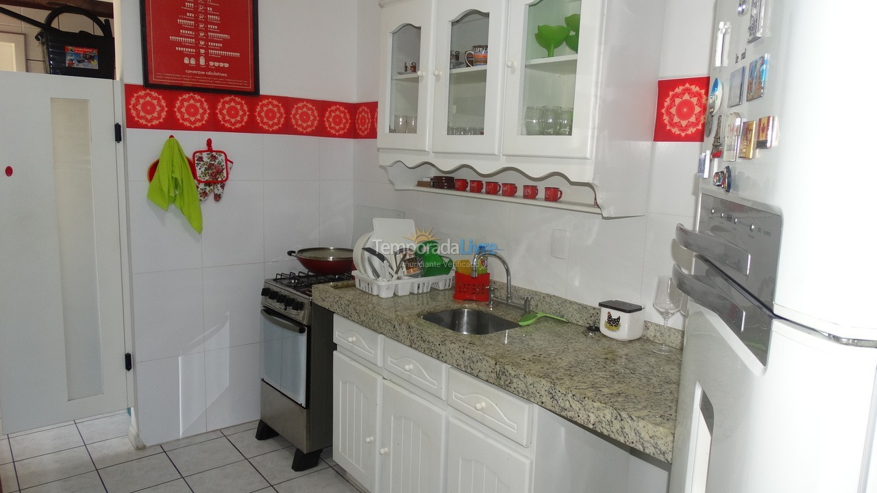 Apartment for vacation rental in Itapema (Centro)