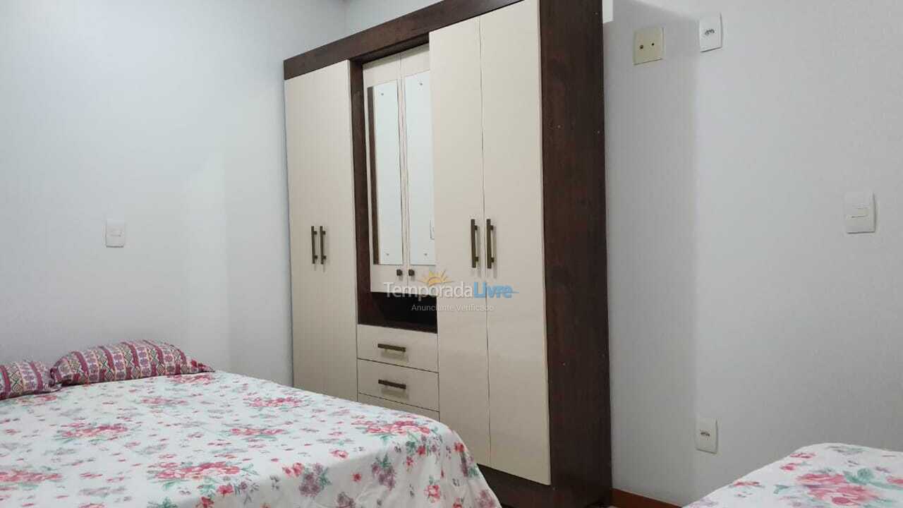 Apartment for vacation rental in Guarapari (Praia do Morro)