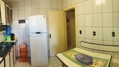 Excelente apartamento en Meia Praia