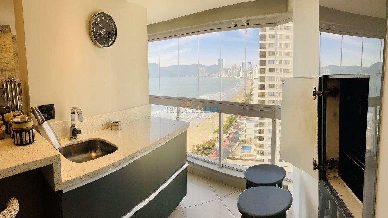 Apartment for vacation rental in Balneário Camboriú (Centro)