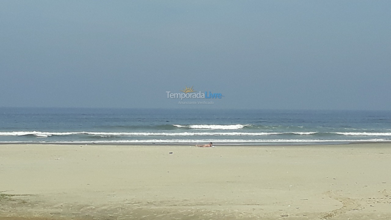 House for vacation rental in Praia Grande (Vila Tupi)