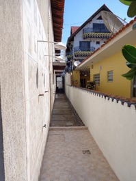 Ótima kitinete completa com vista para o mar, garagem, na Prainha