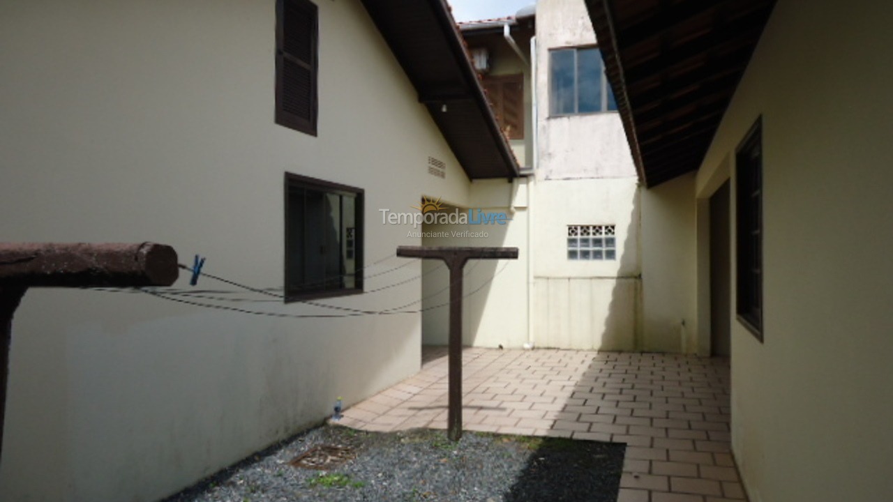 Casa para alquiler de vacaciones em São Francisco do Sul (Prainha)