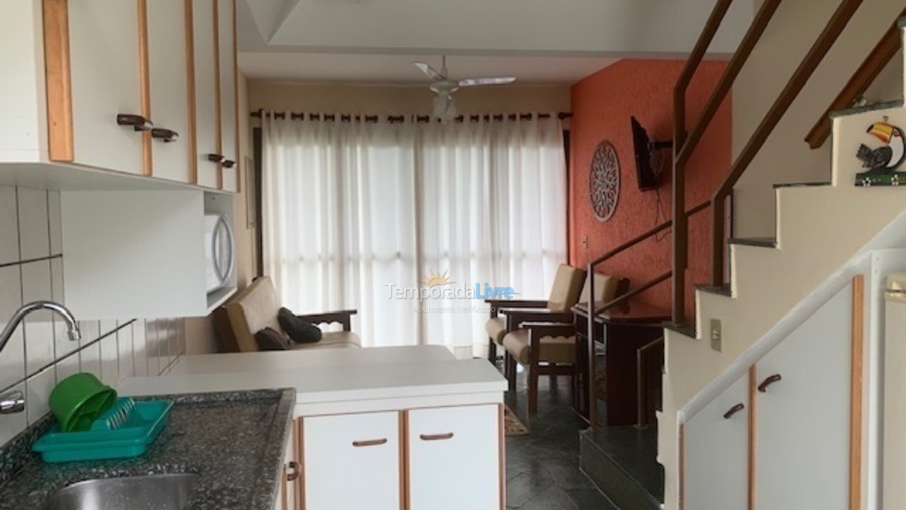 Casa para aluguel de temporada em Ubatuba (Praia das Toninhas)