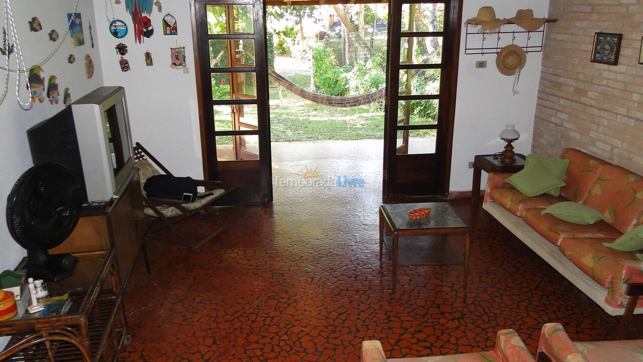 Casa para alquiler de vacaciones em Ubatuba (Enseada)