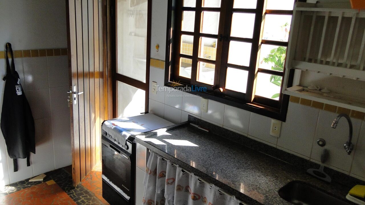 Casa para alquiler de vacaciones em Ubatuba (Enseada)