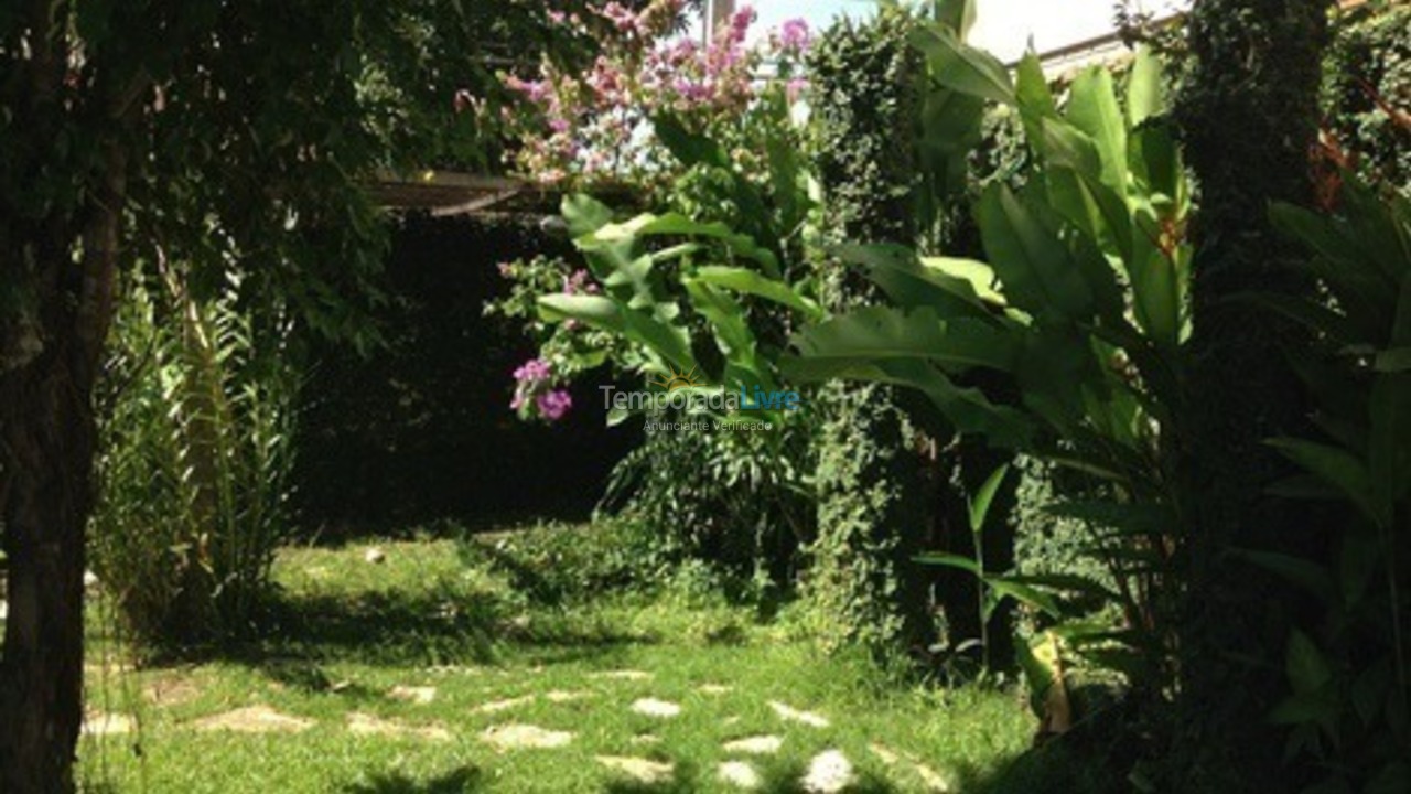 Casa para alquiler de vacaciones em Ubatuba (Praia do Lázaro)