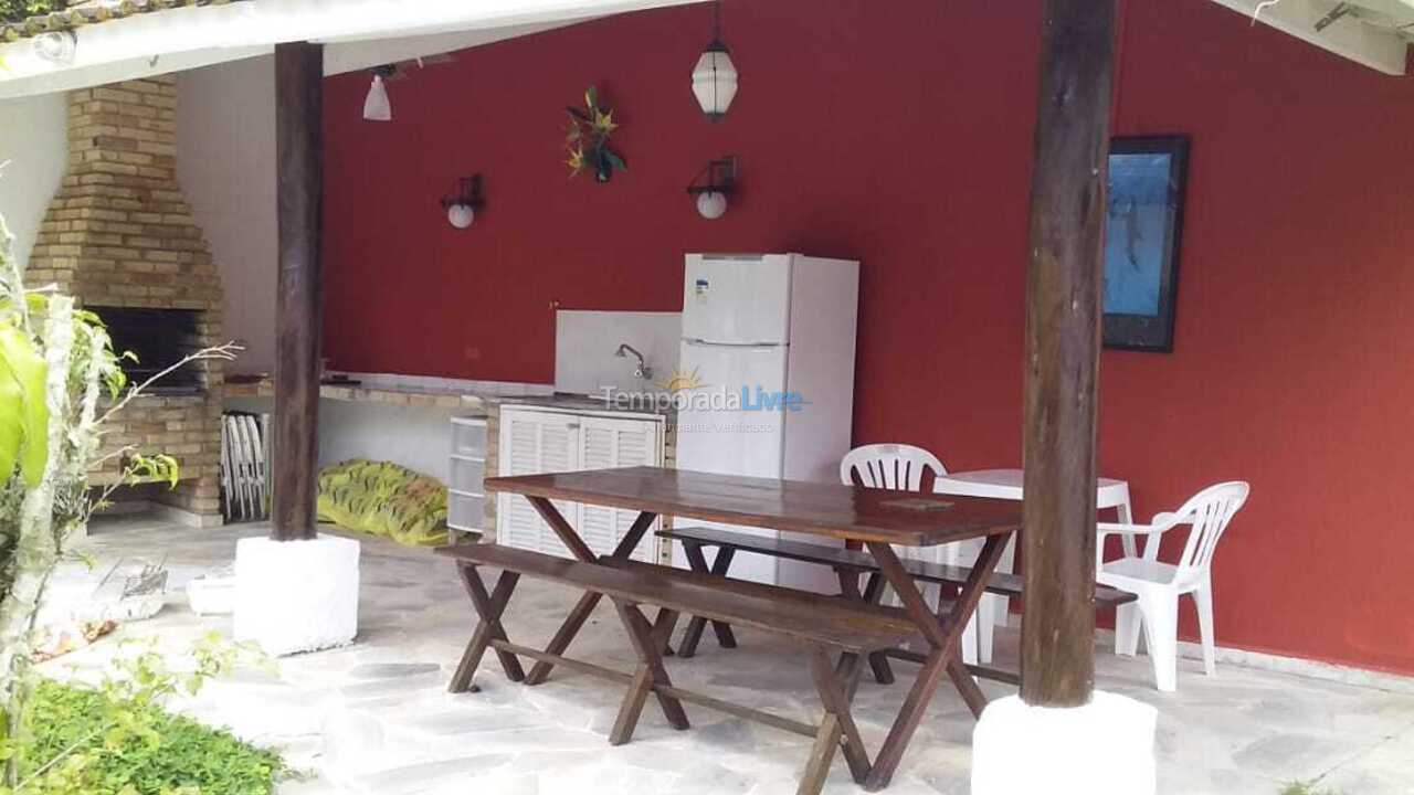 Casa para alquiler de vacaciones em Ubatuba (Praia do Lázaro)