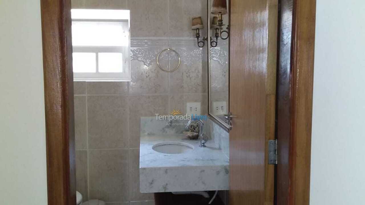 Casa para alquiler de vacaciones em Ubatuba (Praia do Lázaro)