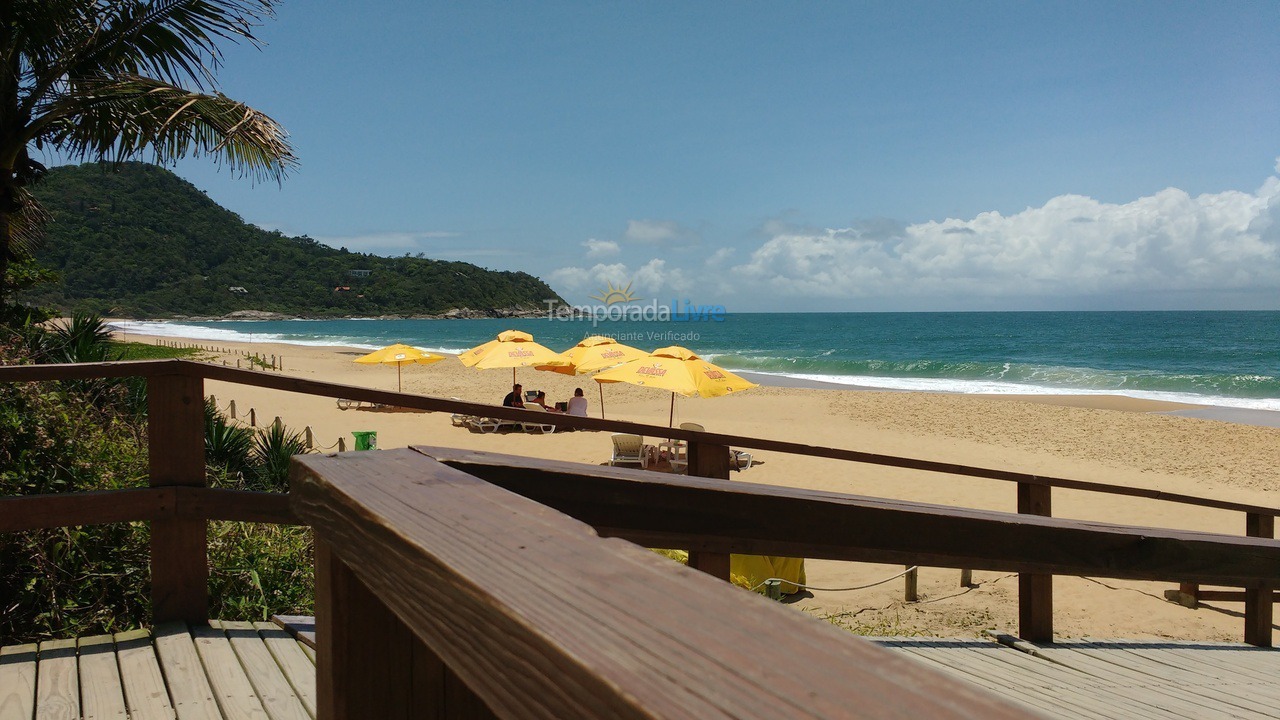 House for vacation rental in Balneário Camboriú (Praia do Estaleirinho)