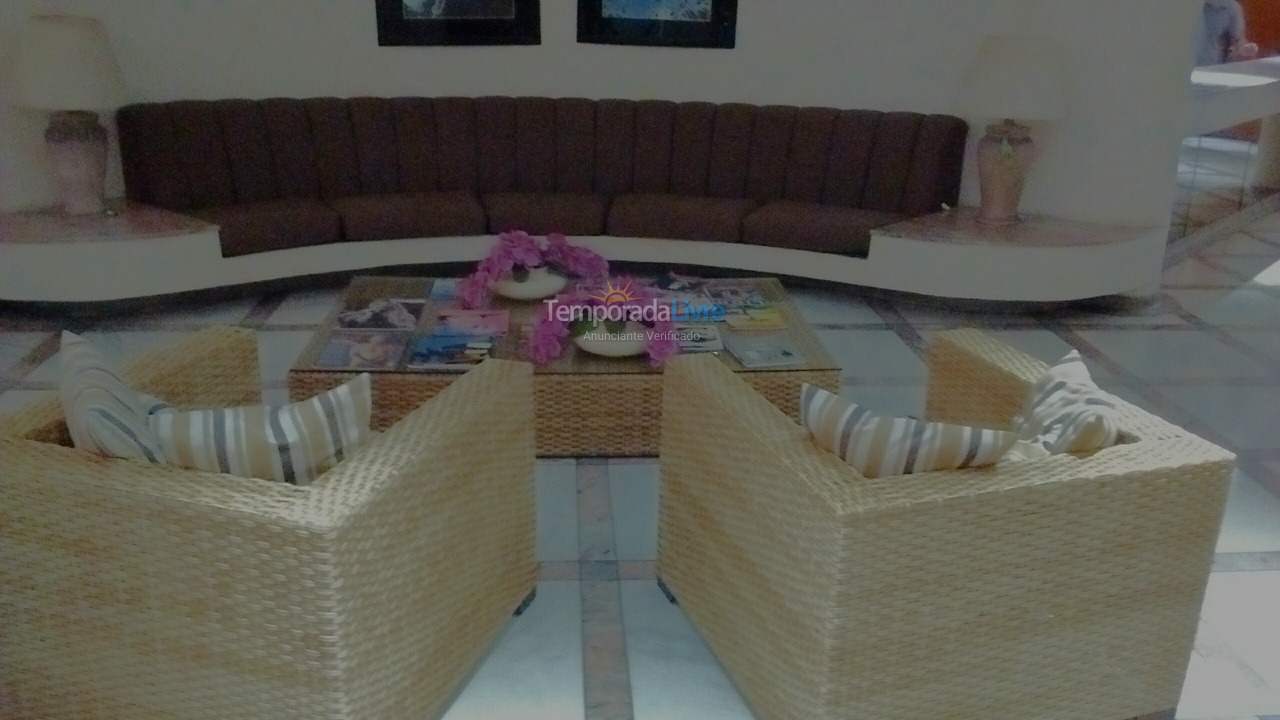 Apartamento para aluguel de temporada em Guarujá (Pitangueiras)