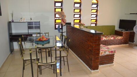 House 04 rooms, located 80 meters from the sea