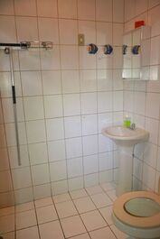 House 04 rooms, located 80 meters from the sea