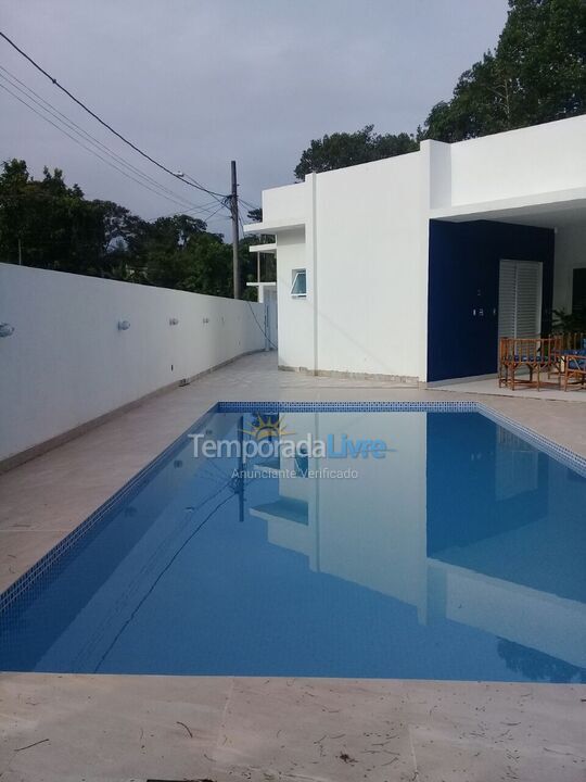 Casa para aluguel de temporada em Bertioga (Praia de Guaratuba)