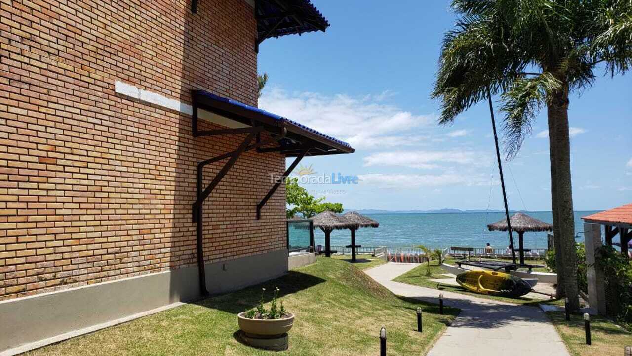 Casa para aluguel de temporada em Florianopolis (Canasvieiras)