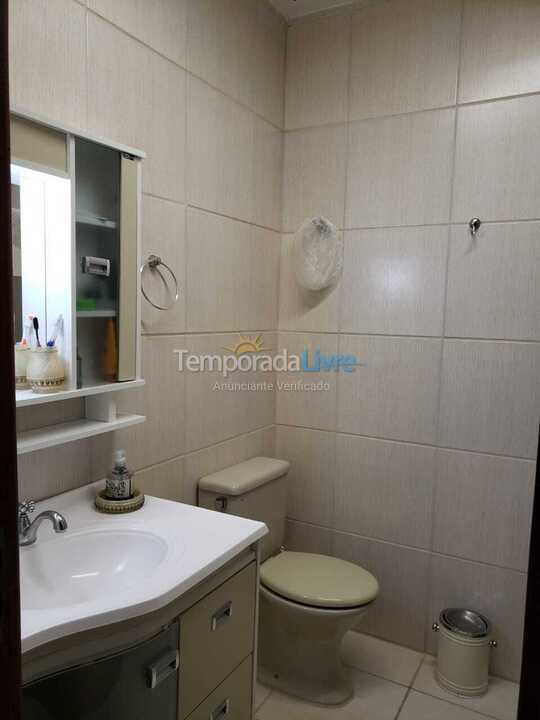 Casa para aluguel de temporada em Florianopolis (Canasvieiras)