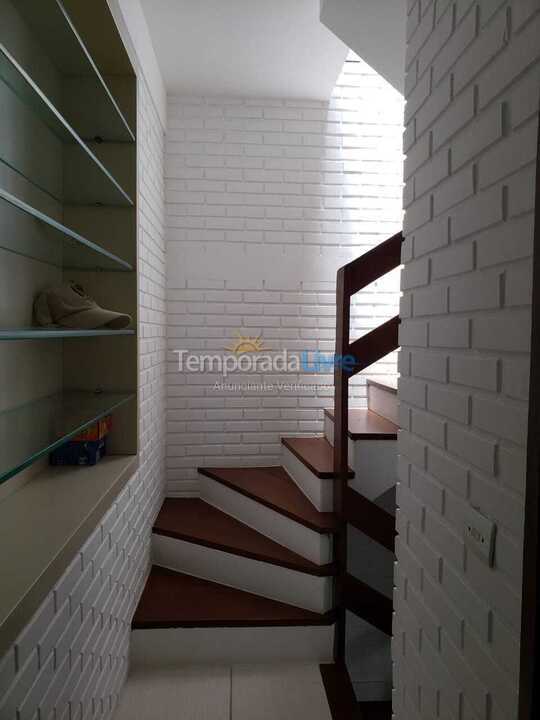 Casa para aluguel de temporada em Florianopolis (Canasvieiras)