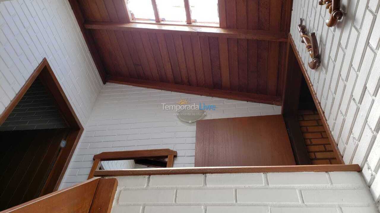 Casa para aluguel de temporada em Florianopolis (Canasvieiras)