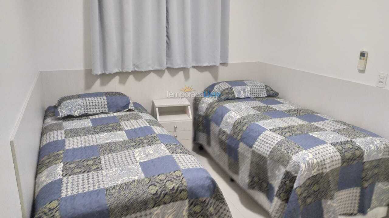 Apartment for vacation rental in Guarujá (Astúrias)
