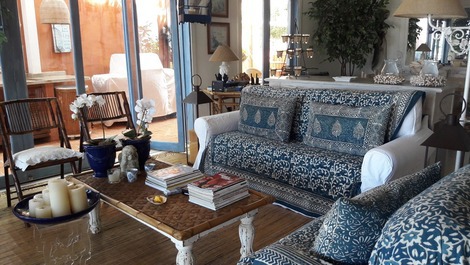 Ocean front at Baleia beach