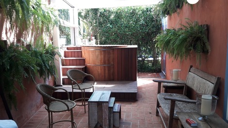 Ocean front at Baleia beach