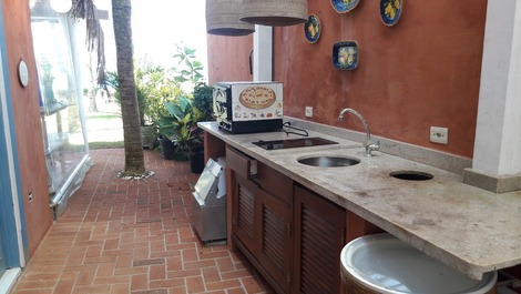 Ocean front at Baleia beach