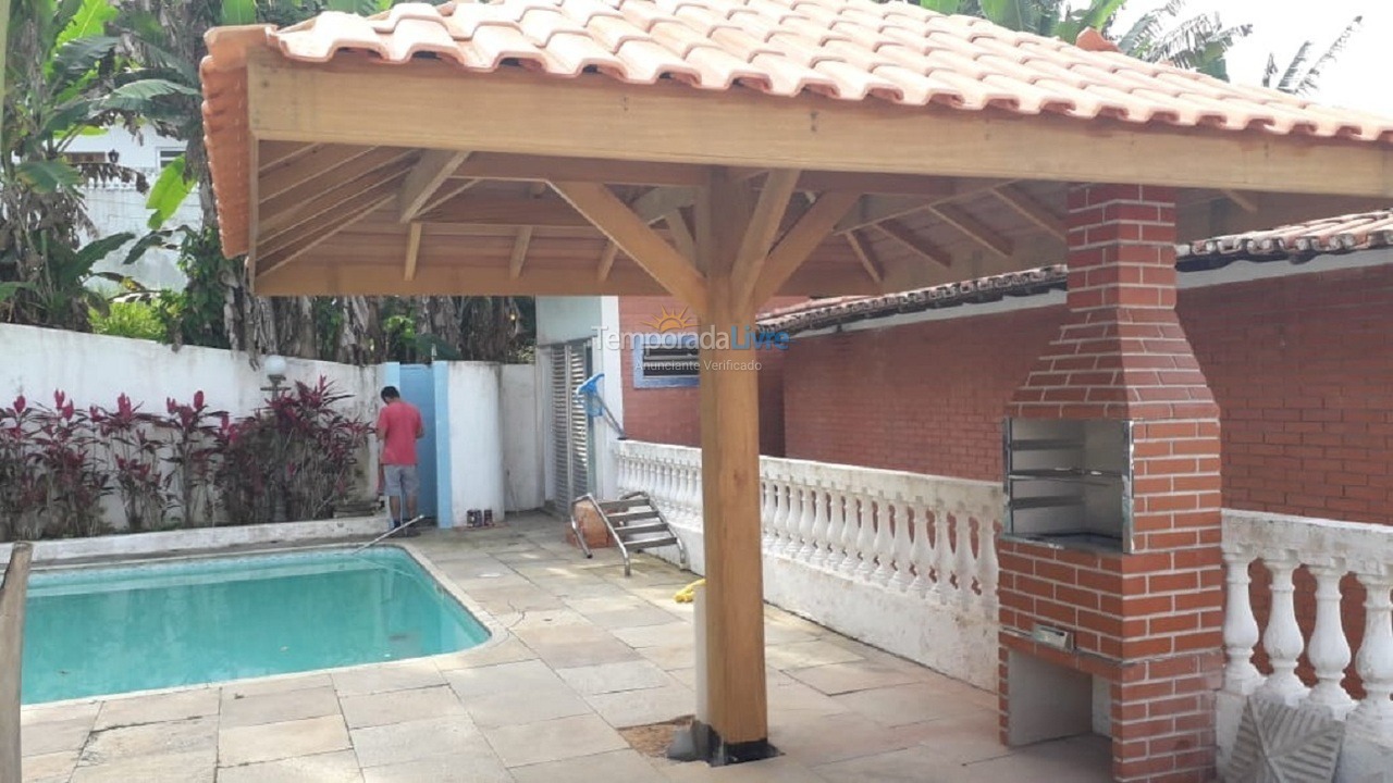 House for vacation rental in Caraguatatuba (Prainha)