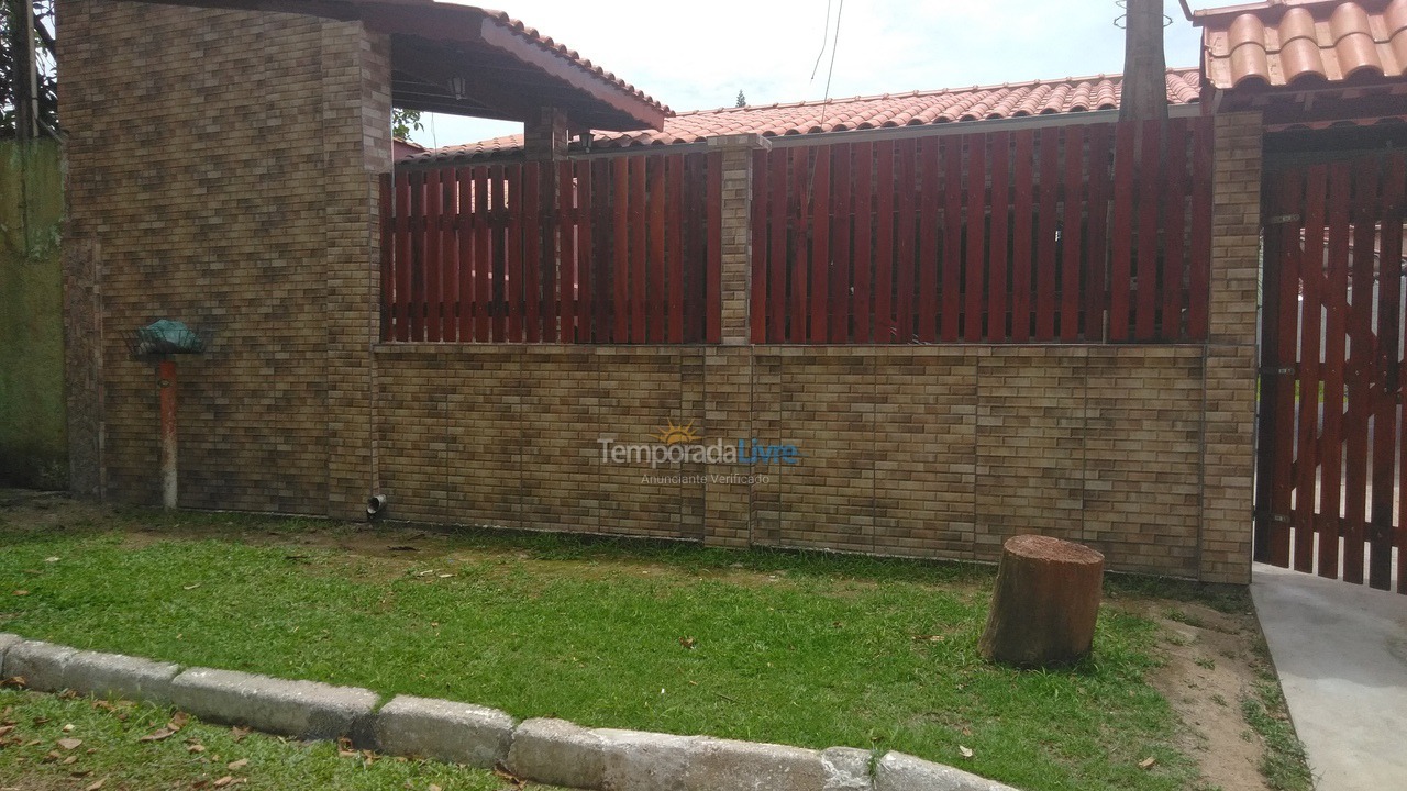 Casa para alquiler de vacaciones em Ubatuba (Praia das Toninhas)