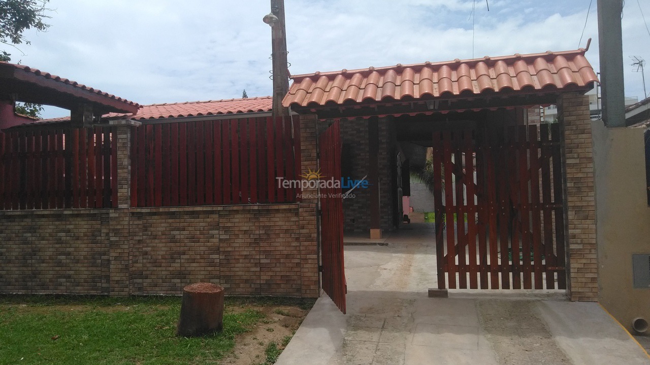 Casa para alquiler de vacaciones em Ubatuba (Praia das Toninhas)