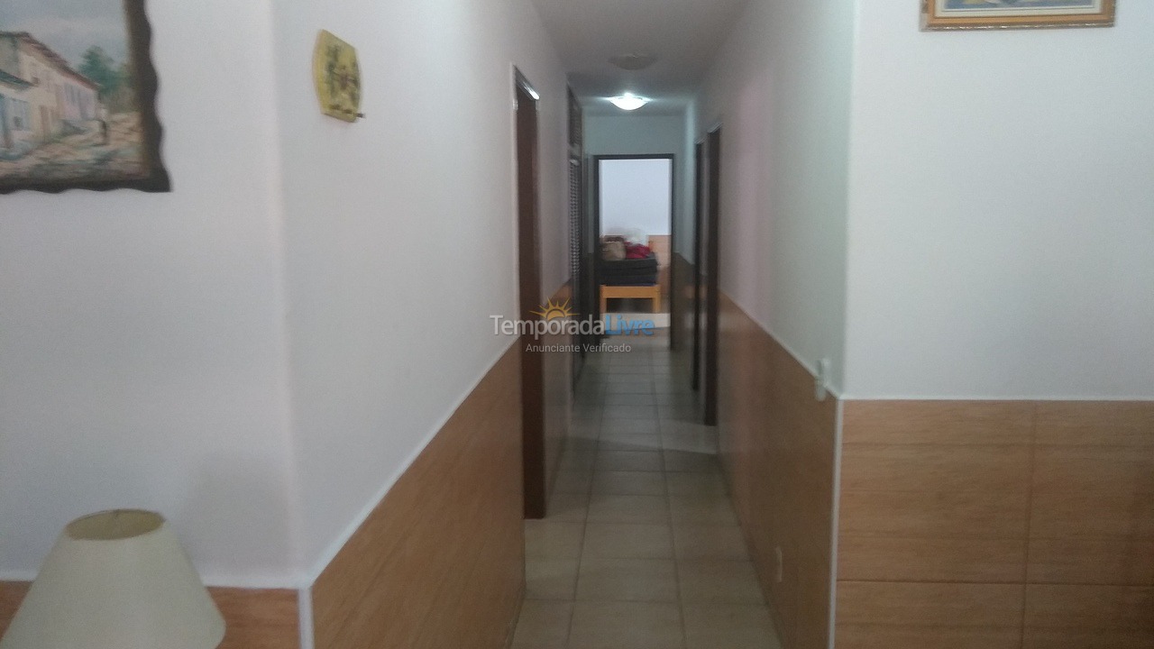 Casa para alquiler de vacaciones em Ubatuba (Praia das Toninhas)