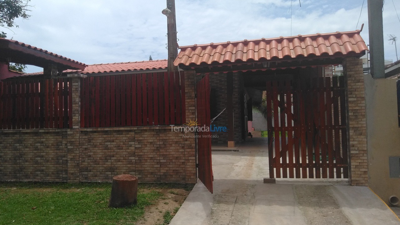 Casa para alquiler de vacaciones em Ubatuba (Praia das Toninhas)