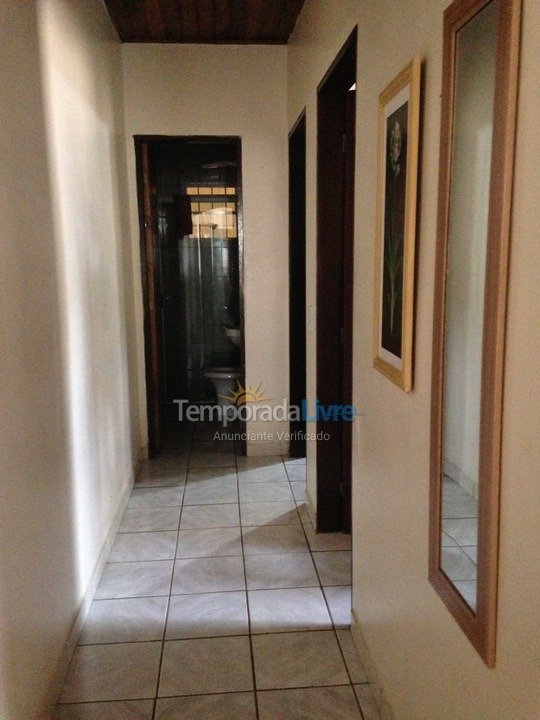 Casa para aluguel de temporada em Ubatuba (Maranduba)