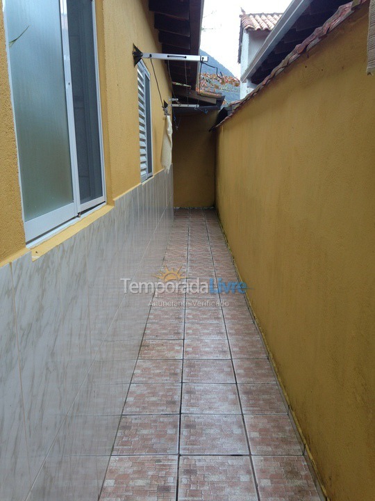 Casa para aluguel de temporada em Ubatuba (Maranduba)