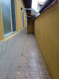 Casa em Condomínio com Wi-Fi - 300m da praia