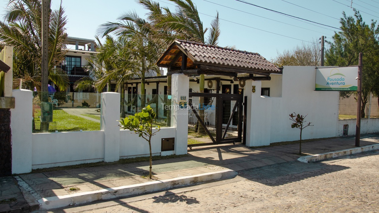 Apartamento para aluguel de temporada em Passo de Torres (Praia dos Molhes)