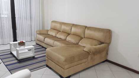 BEAUTIFUL 3 BEDROOM APARTMENT. 3 AIR. RIGHT IN THE CENTER OF MEIA PRAIA.