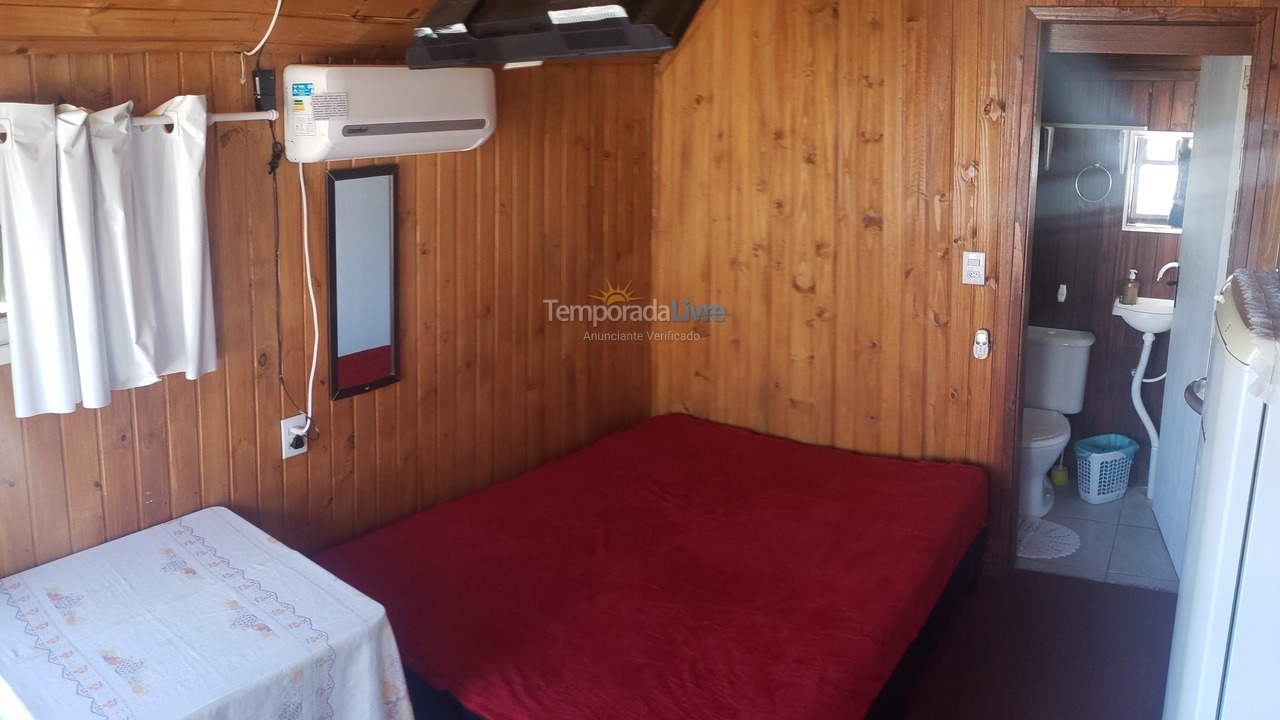 Casa para aluguel de temporada em Passo de Torres (Praia dos Molhes)