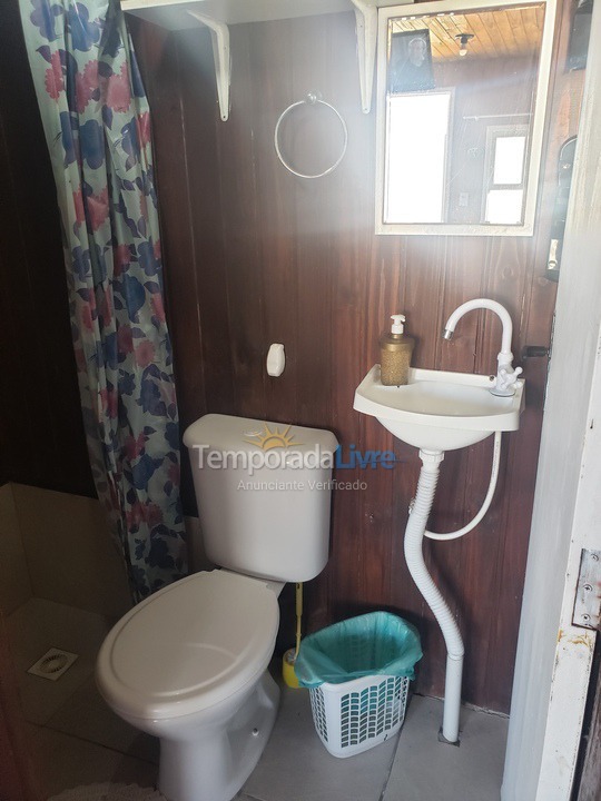 Casa para aluguel de temporada em Passo de Torres (Praia dos Molhes)