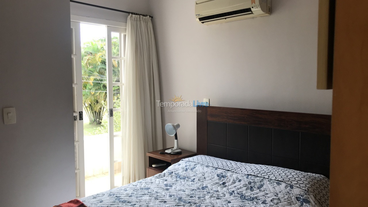 Casa para aluguel de temporada em Guarujá (Praia do Pernambuco)