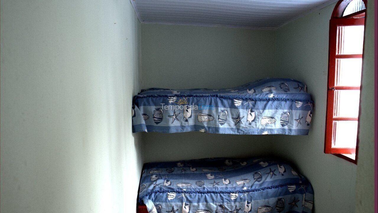 Casa para aluguel de temporada em Bertioga (Boraceia)