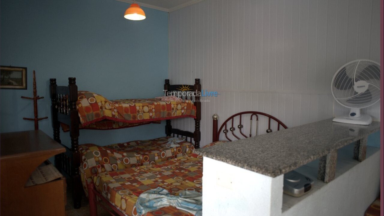 Casa para aluguel de temporada em Bertioga (Boraceia)